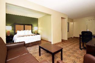 Hotel Extended America Select Tampa Airport Memorial Hwy 2*
